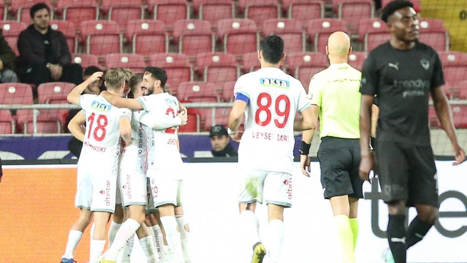 Antalyaspor 5 maçlık yenilmezlik serisine ulaştı