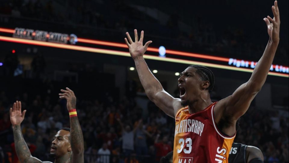 Basketbolda Galatasaray Ekmas Beşiktaş Emlakjet’i yendi