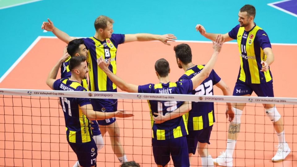 Fenerbahçe Parolapara CEV’de Play-Off turuna yükseldi