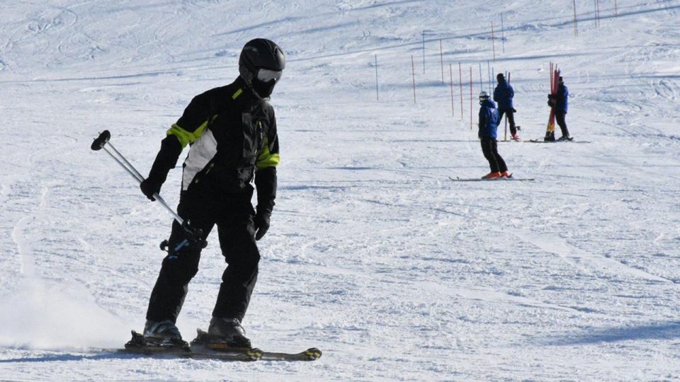 Örnek olacak kayakçılar yetiştirmeye odaklandılar